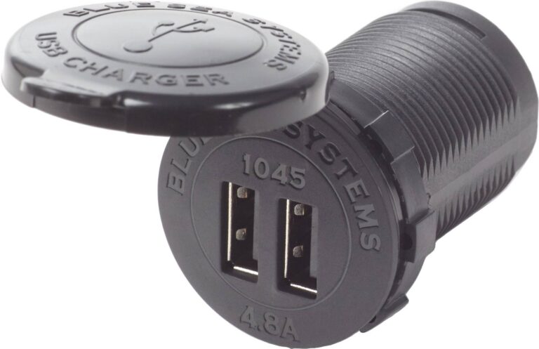 Blue Sea Systems 12/24 V DC pesa kahe USB-väljundiga 4.8 A