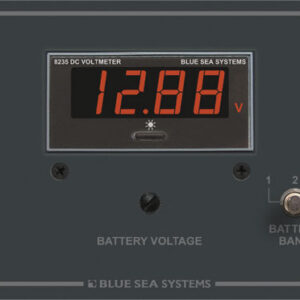 „Blue Sea Systems“ skaitmeninis skydinis matuoklis 7–60 VDC, 3 bankų
