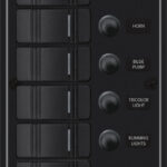 „Blue Sea Systems“ skydelis H2O 12VDC CLB 6POS BLK V