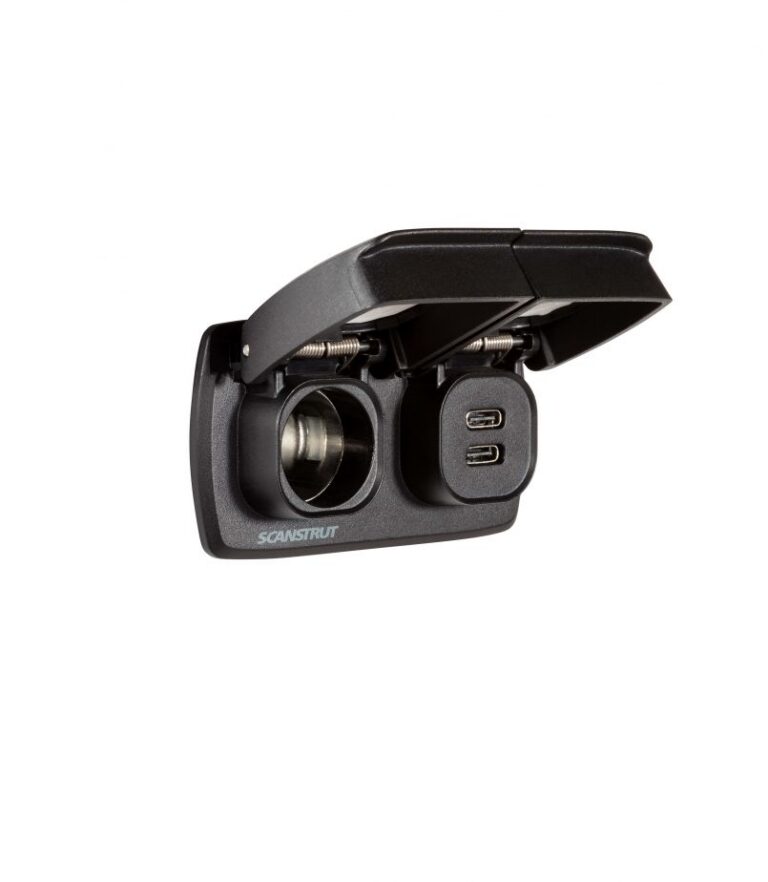 Flip Pro Multi - Dual USB-C & 12V Power Socket